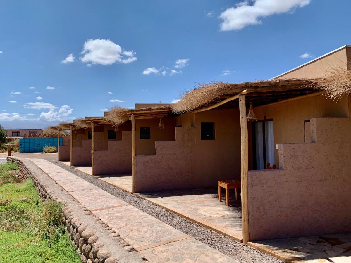 Tiunur Lodge Solor Exterior photo